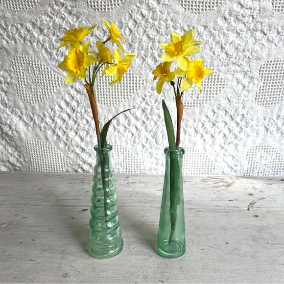 70s VTG GREEN Glass Bottles Party Table Decor Wedding Birthday-Showers $29 Each - Picture 2 of 4